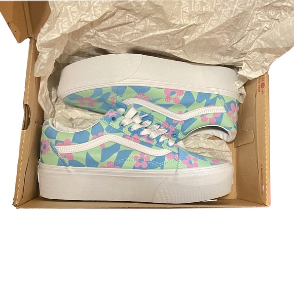 VANS: Old School Stac-Checkerboard Floral Blue/Pink - Picture 3 of 8